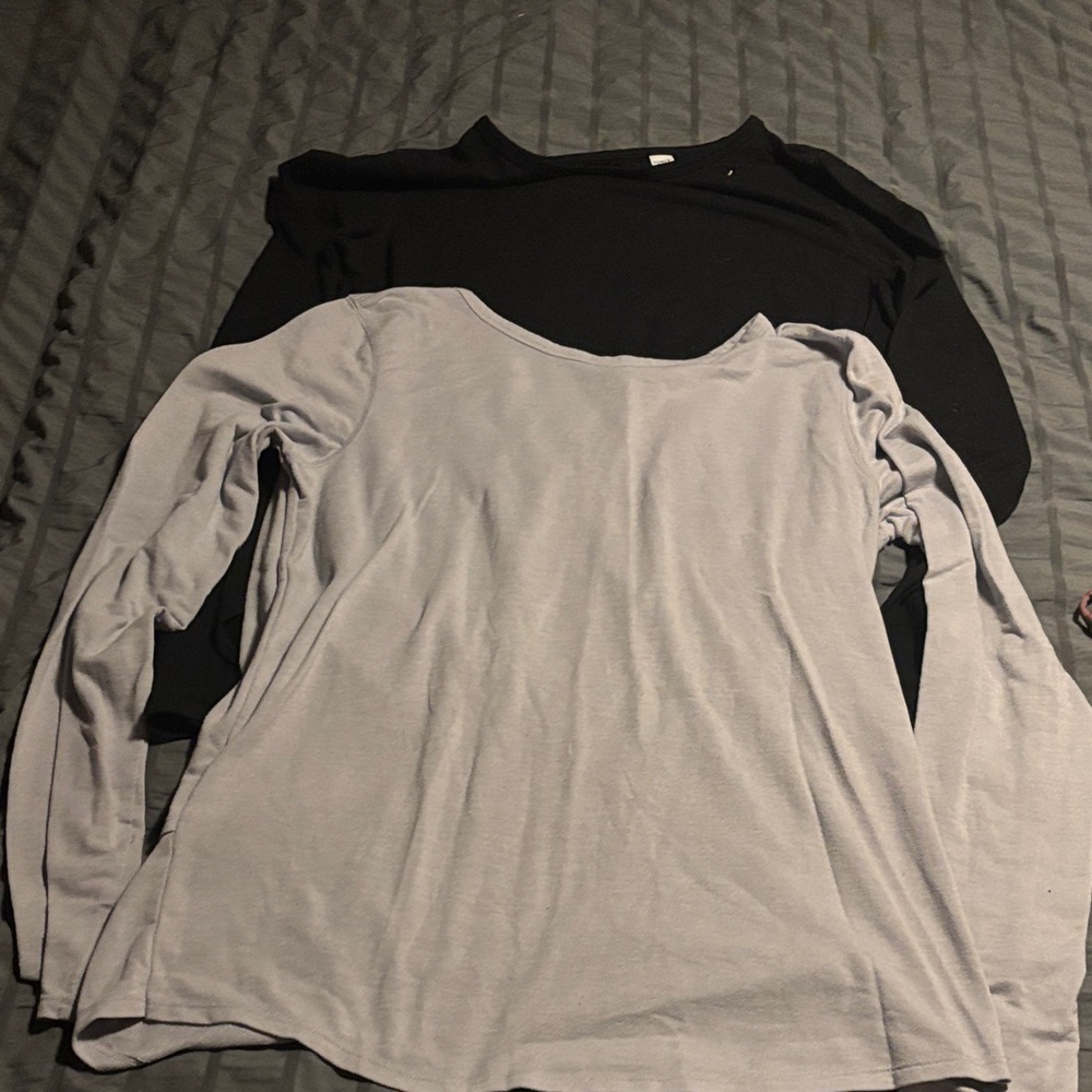 Old Navy Black and Gray Long Sleeve Tops